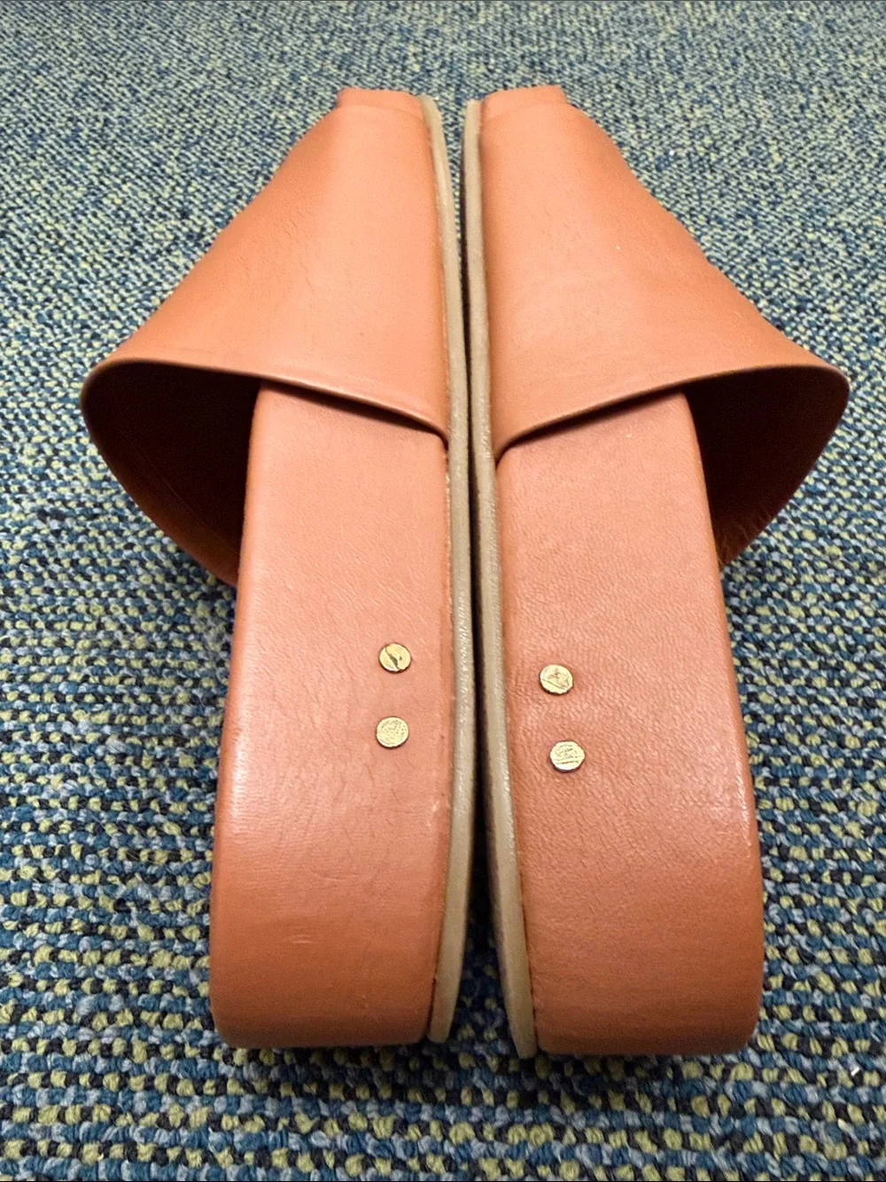 BEEK Pelican Slides in Tan/Cognac